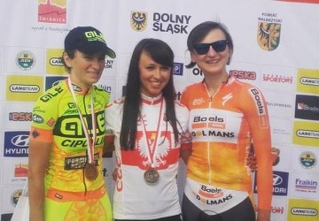 Kasia Niewiadoma wygrywa Mistrzostwa Polski