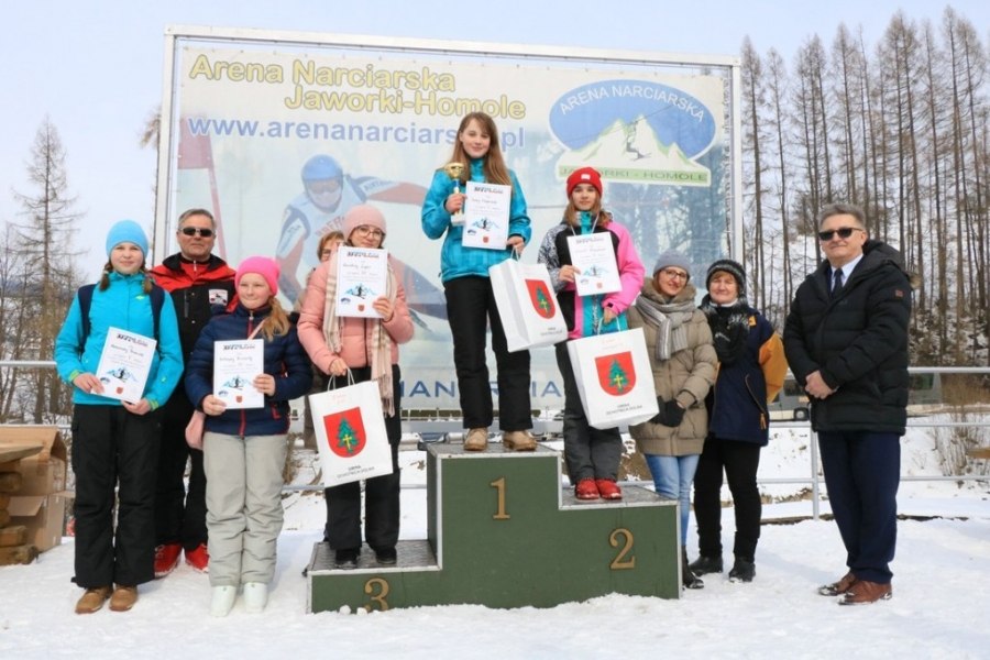 Zawody o Puchar Wójta Gminy Ochotnica Dolna w narciarstwie alpejskim