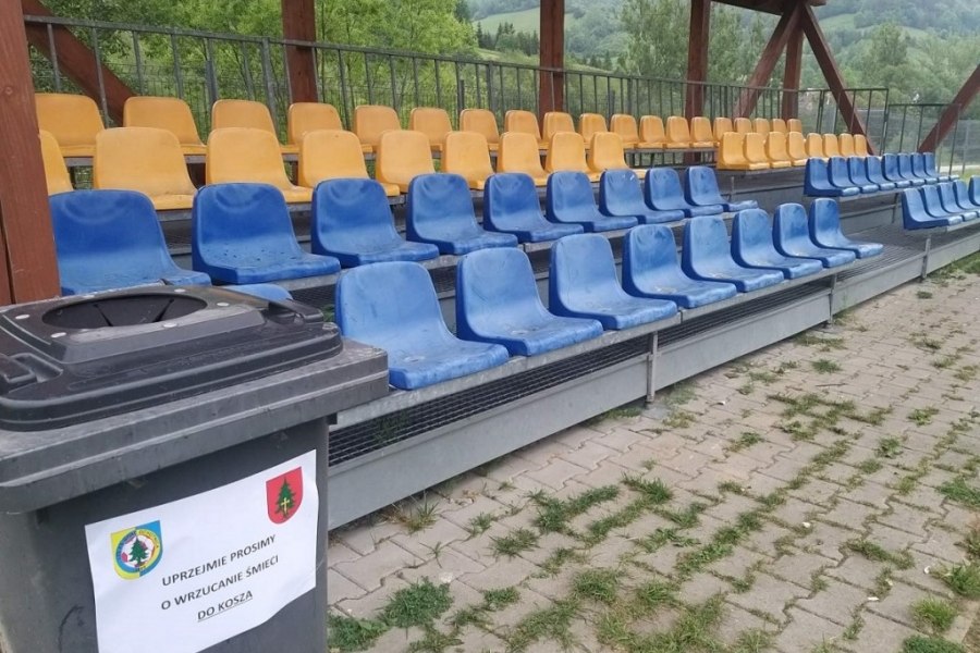 Trybuny na stadionie klubu piłkarskiego Gorc Ochotnica naprawione