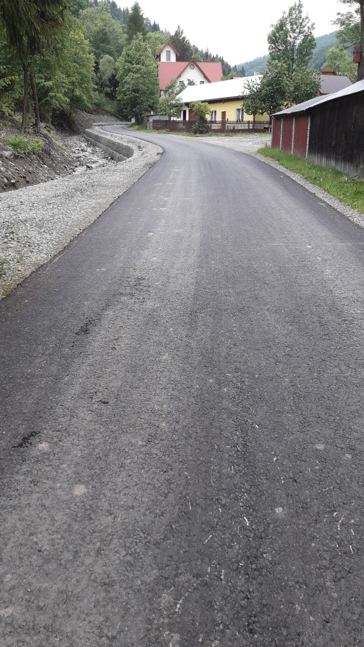 Nowa nawierzchnia asfaltowa w os. Gorcowe