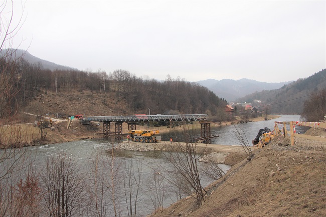 Budowa mostu w Tylmanowej nabiera tempa